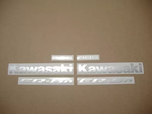 Kawasaki ER-6N 2010 - Schwarze Version - Dekorset