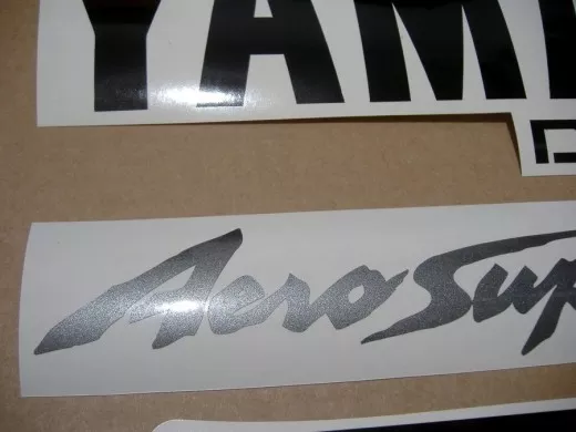 Yamaha YZF-600R 2000 - Schwarz/Silber/Gold Version - Dekorset