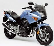 Honda CBF 600S 2006 - Hellblaue Version - Dekorset