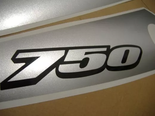 Suzuki GSX-R 750 2003 - Grau/Silber Version - Dekorset