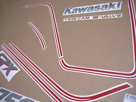 Kawasaki GPX 750R 1986 - Schwarz/Grau Version - Dekorset