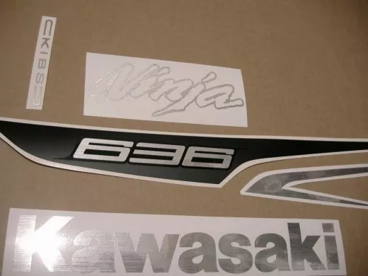 Kawasaki ZX-6R 2013 - Schwarz Version - Dekorset