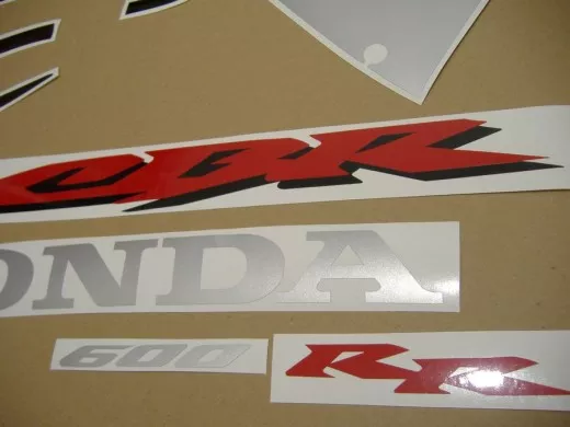 Honda CBR 600RR 2005 - Schwarz/Silber Version - Dekorset