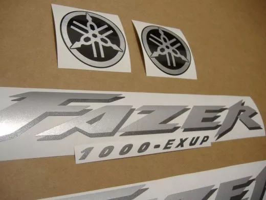 Yamaha FZS1000 Fazer 2005 - Titangrau Version - Dekorset