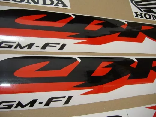 Honda CBR 600 F4 1999 - Silber Version - Dekorset