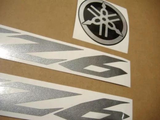 Yamaha FZ6 2005 - Schwarze Version - Dekorset