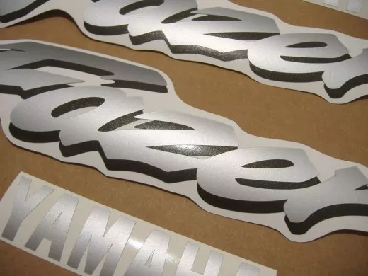 Yamaha FZS600 Fazer 1998 - Schwarze Version - Dekorset