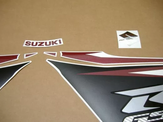 Suzuki GSX-R 750 L2 2012 - Schwarz/Rote Version - Dekorset