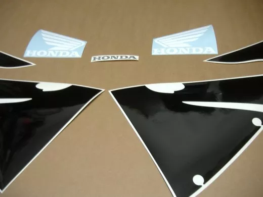 Honda CBR 600RR 2006 - Schwarz/Rot/Silber Version - Dekorset