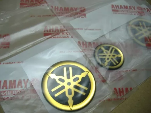 Yamaha Original Gel Embleme 2x45mm + 1x30mm in Gold