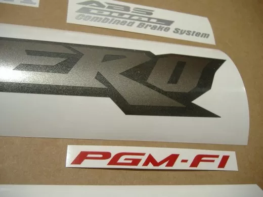 Honda XL 1000V Varadero 2006 - Schwarze Version - Dekorset