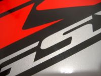 Suzuki GSX-R 750 2004 - Black/Red Version - Decalset
